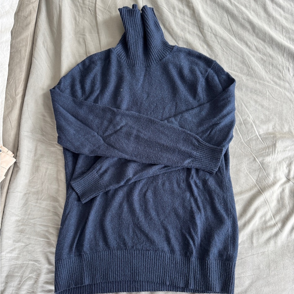 Goodfellow Medium Navy Turtleneck